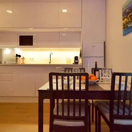 Apartment Bc3 Aparcamiento Incluido 2d&2b Renovado Junto A La Alameda De Hercules *